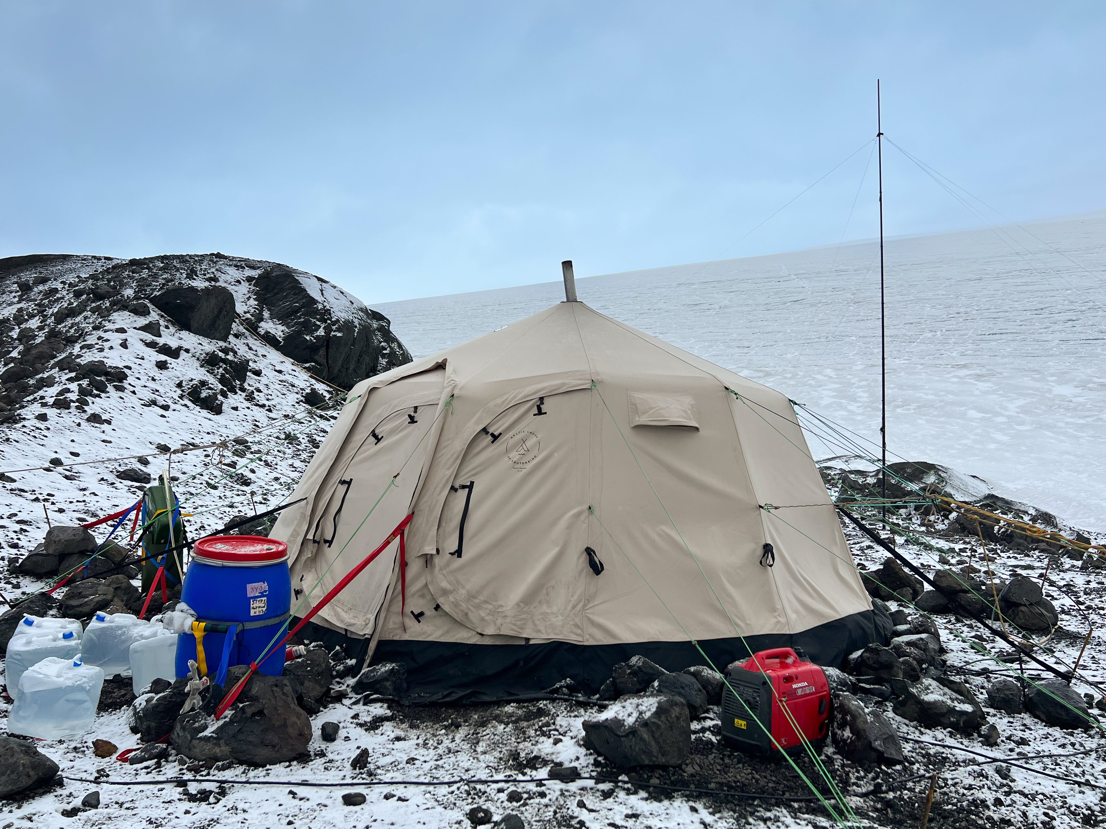 arctic oven tent Venor Gamme - expedition