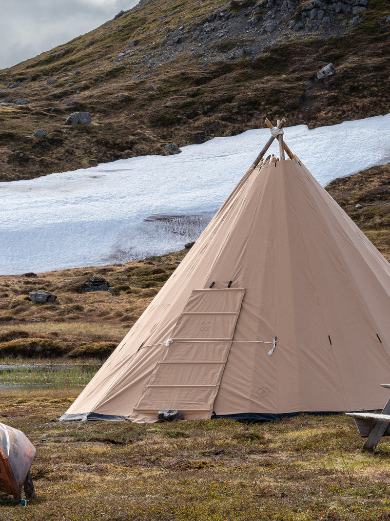 Load image into Gallery viewer, Venor Large Lavvo 50 - lavvo (without poles)
